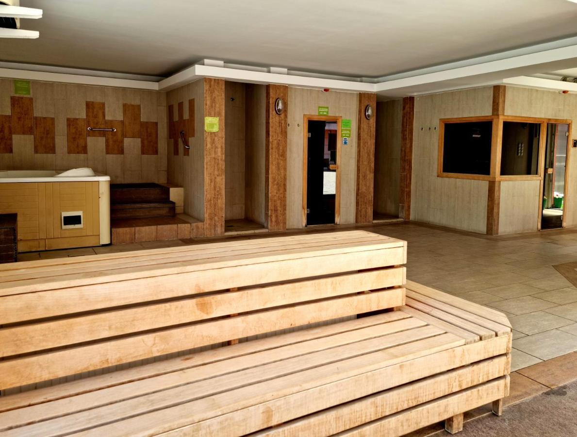 דירות Relax Wellness Studio Hajdúszoboszló מראה חיצוני תמונה