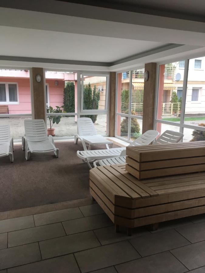 דירות Relax Wellness Studio Hajdúszoboszló מראה חיצוני תמונה