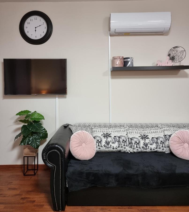 דירות Relax Wellness Studio Hajdúszoboszló מראה חיצוני תמונה